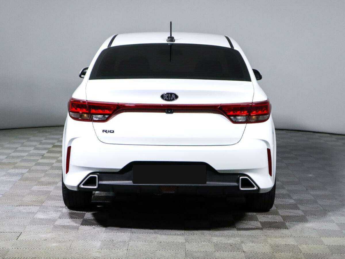 Kia Rio с пробегом — 2021 год. Фото: #4