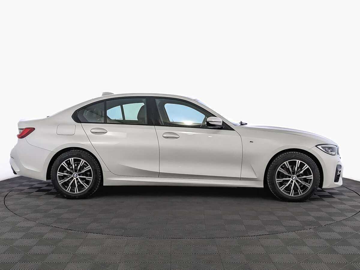 BMW 3 серии с пробегом — 2021 год. Фото: #3