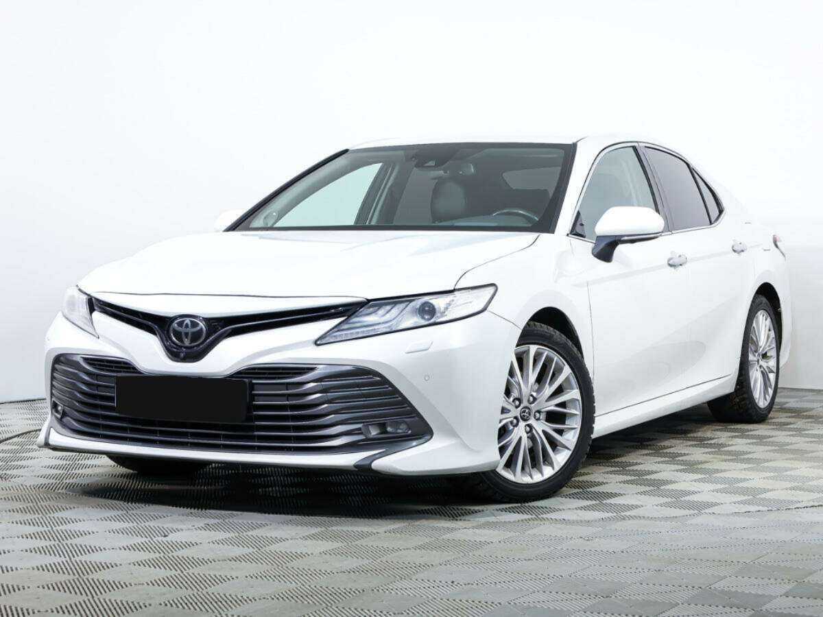 Toyota Camry с пробегом — 2019 год. Фото: #0