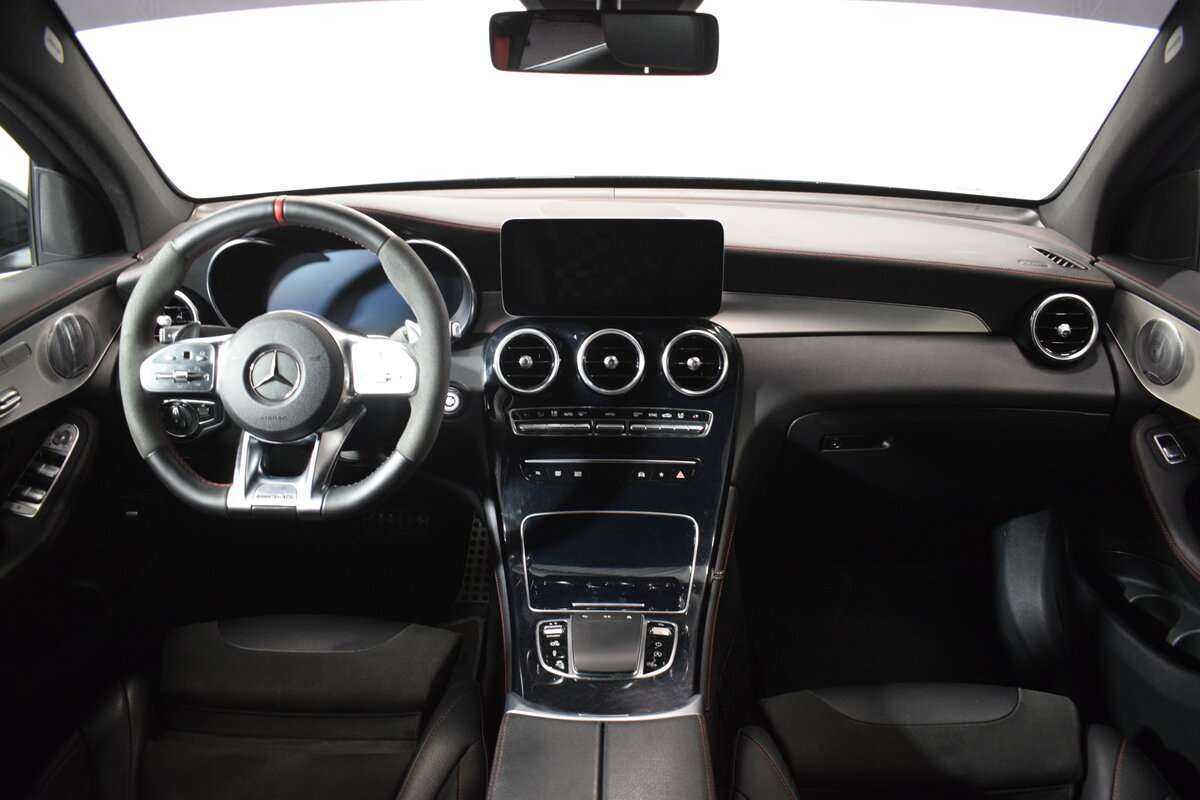 Mercedes-Benz GLC Coupe AMG с пробегом — 2020 год. Фото: #13