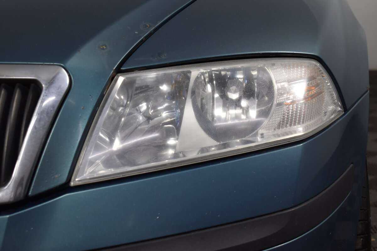 Skoda Octavia с пробегом — 2008 год. Фото: #6