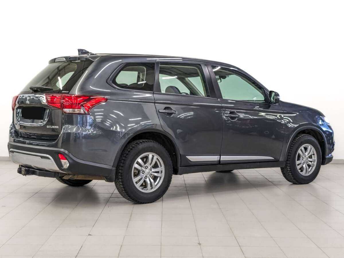 Mitsubishi Outlander с пробегом — 2019 год. Фото: #4