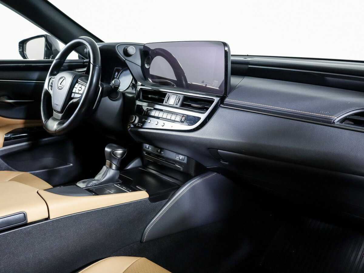 Lexus ES с пробегом — 2021 год. Фото: #8