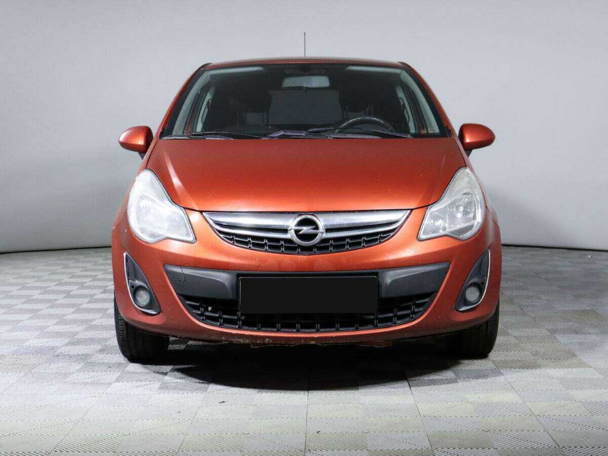 Opel Corsa с пробегом — 2013 год. Фото: #1