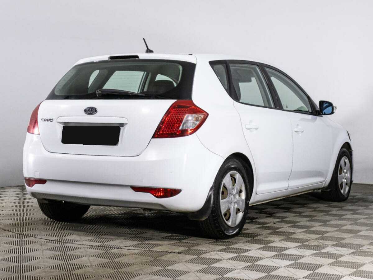 Kia Ceed с пробегом — 2011 год. Фото: #4