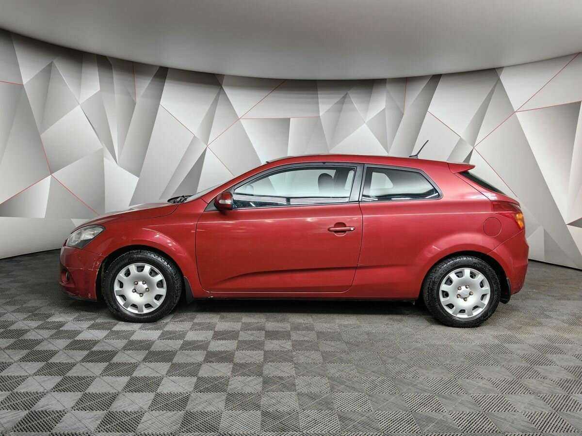 Kia Ceed с пробегом — 2010 год. Фото: #4