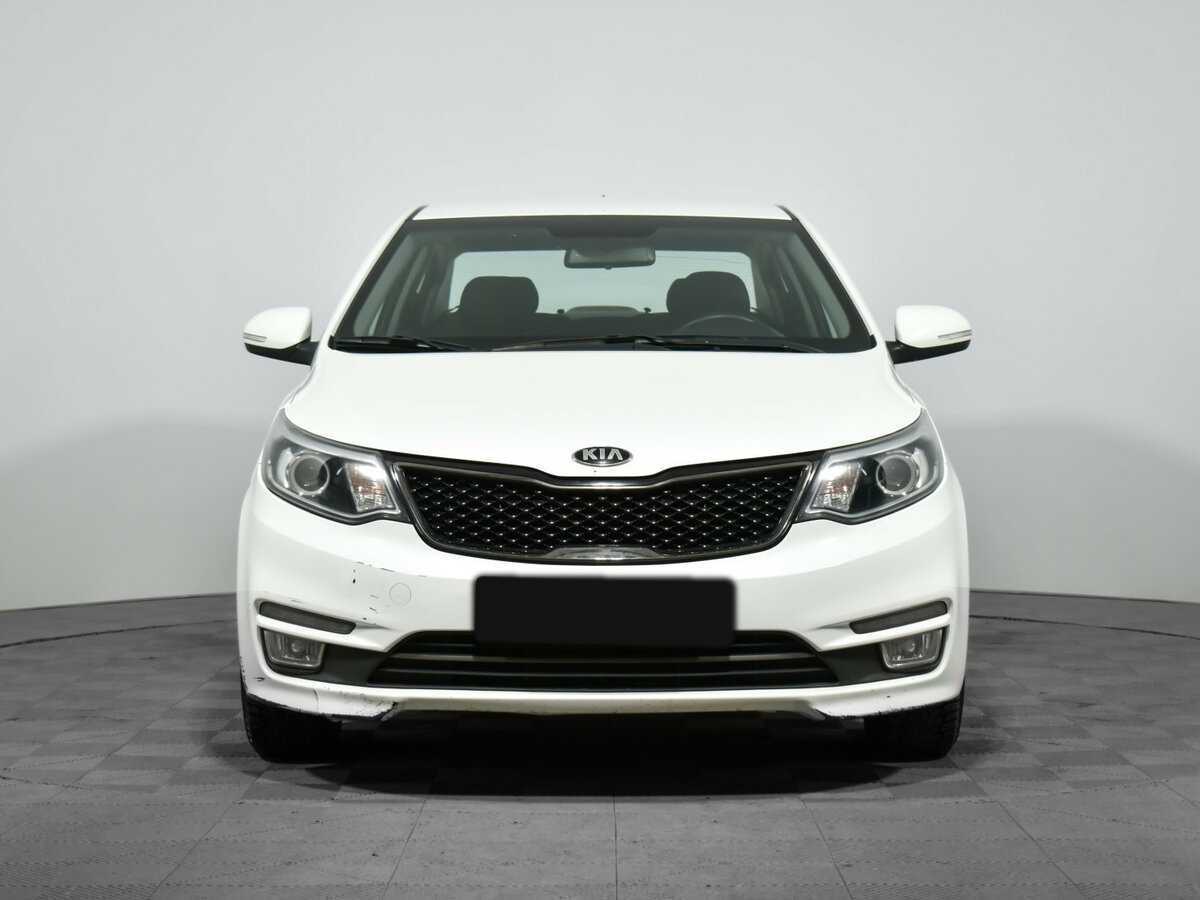 Kia Rio с пробегом — 2015 год. Фото: #1
