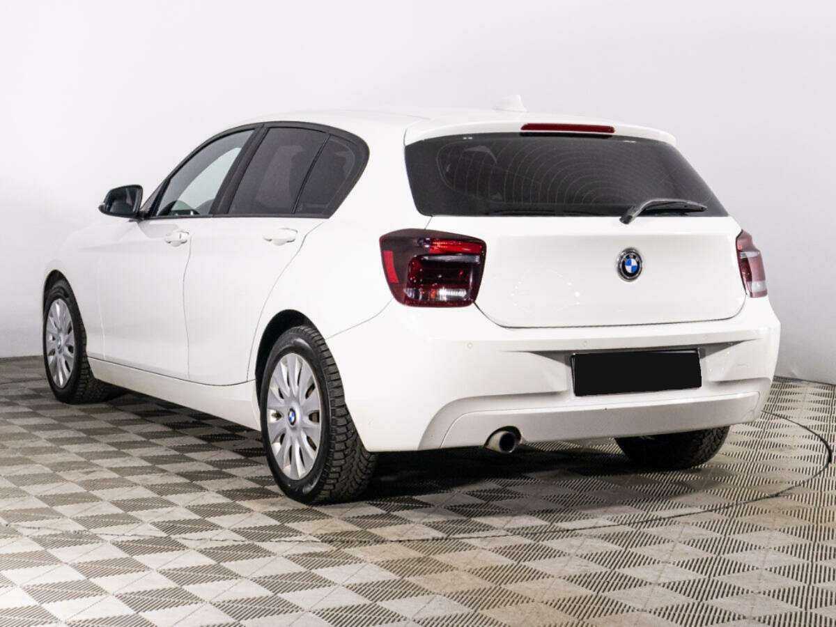 BMW 1 серии с пробегом — 2012 год. Фото: #5