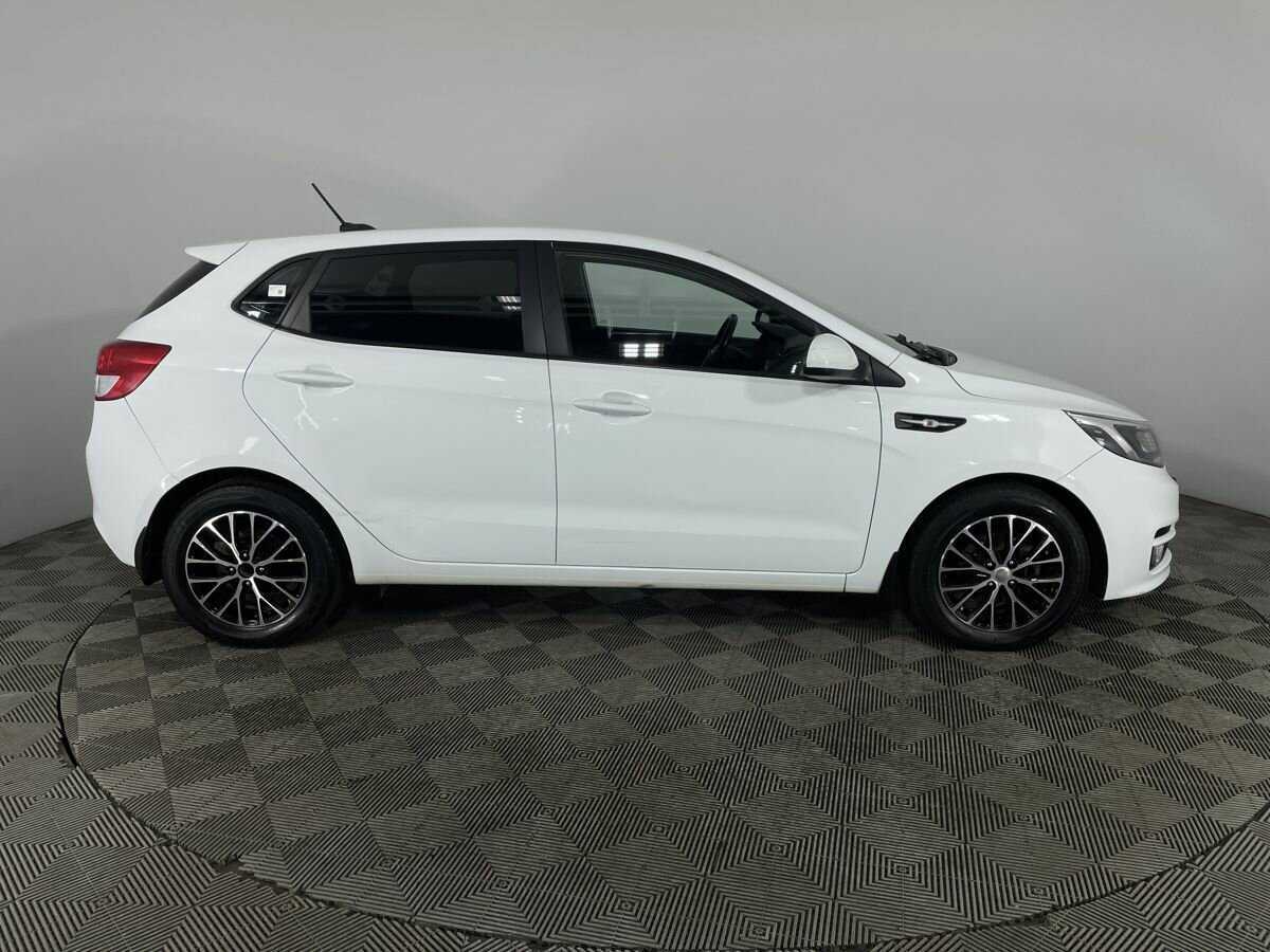 Kia Rio с пробегом — 2017 год. Фото: #3