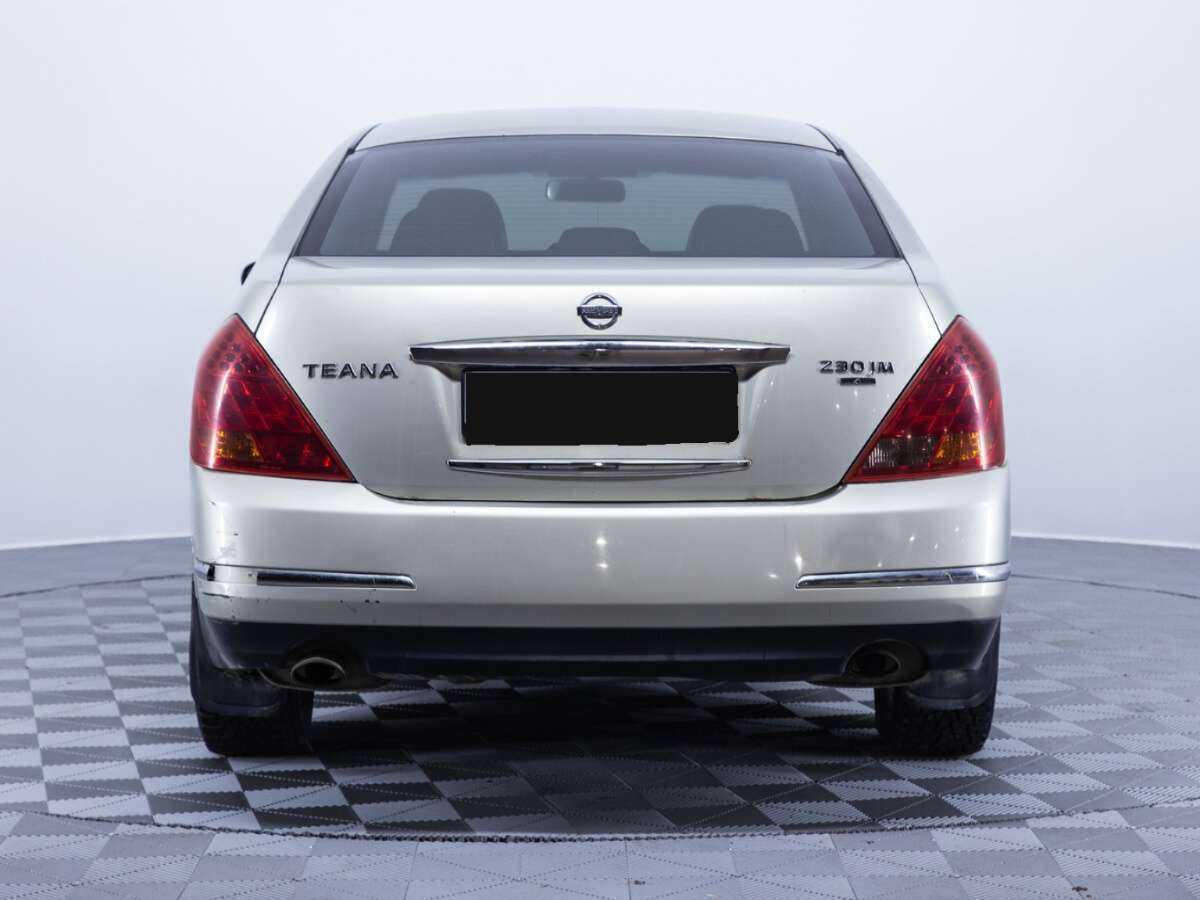 Nissan Teana с пробегом — 2007 год. Фото: #5