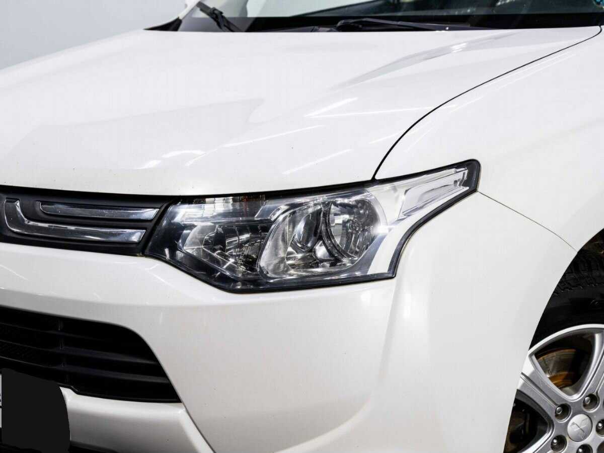 Mitsubishi Outlander с пробегом — 2012 год. Фото: #6