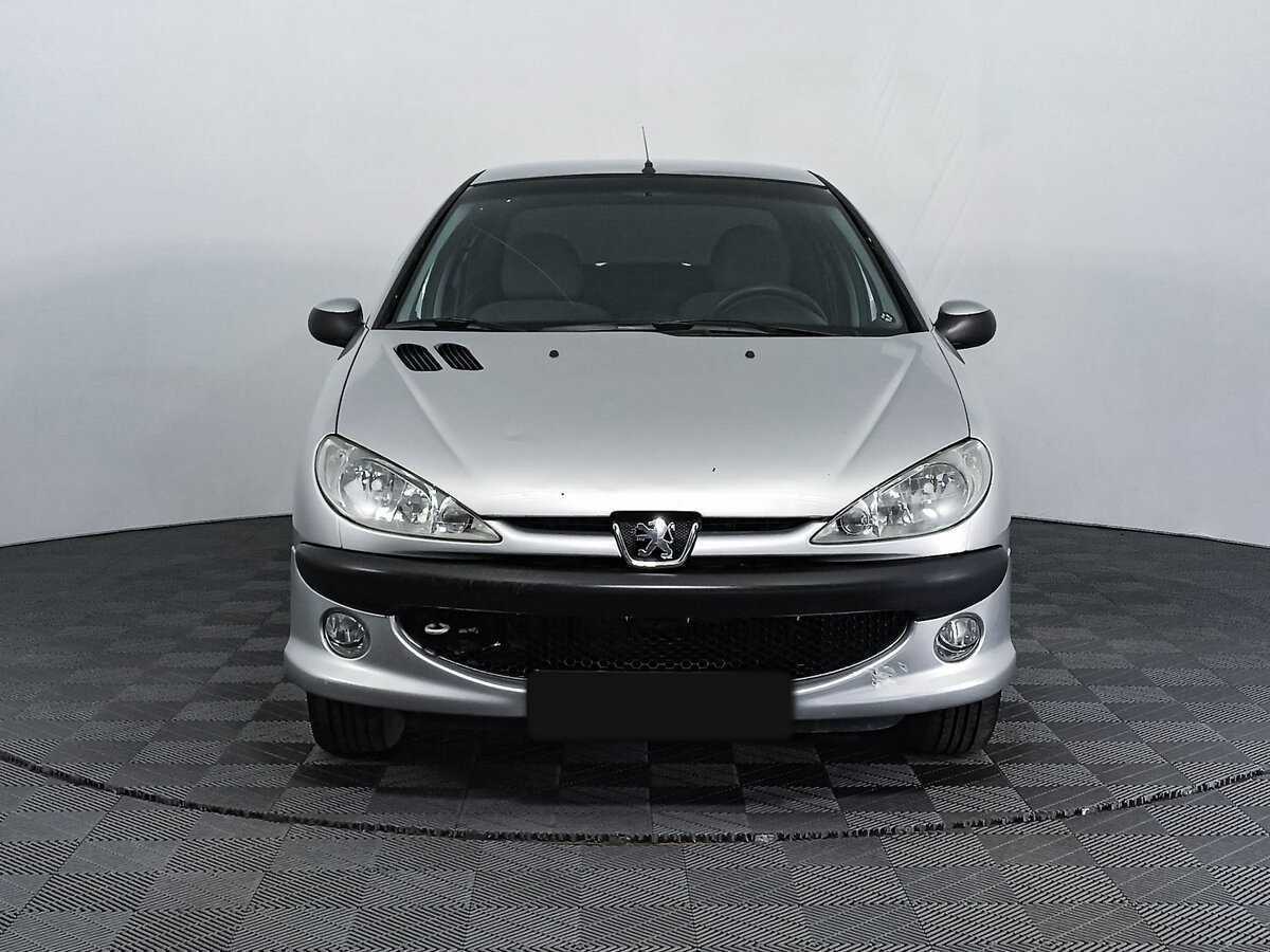 Peugeot 206 с пробегом — 2006 год. Фото: #1