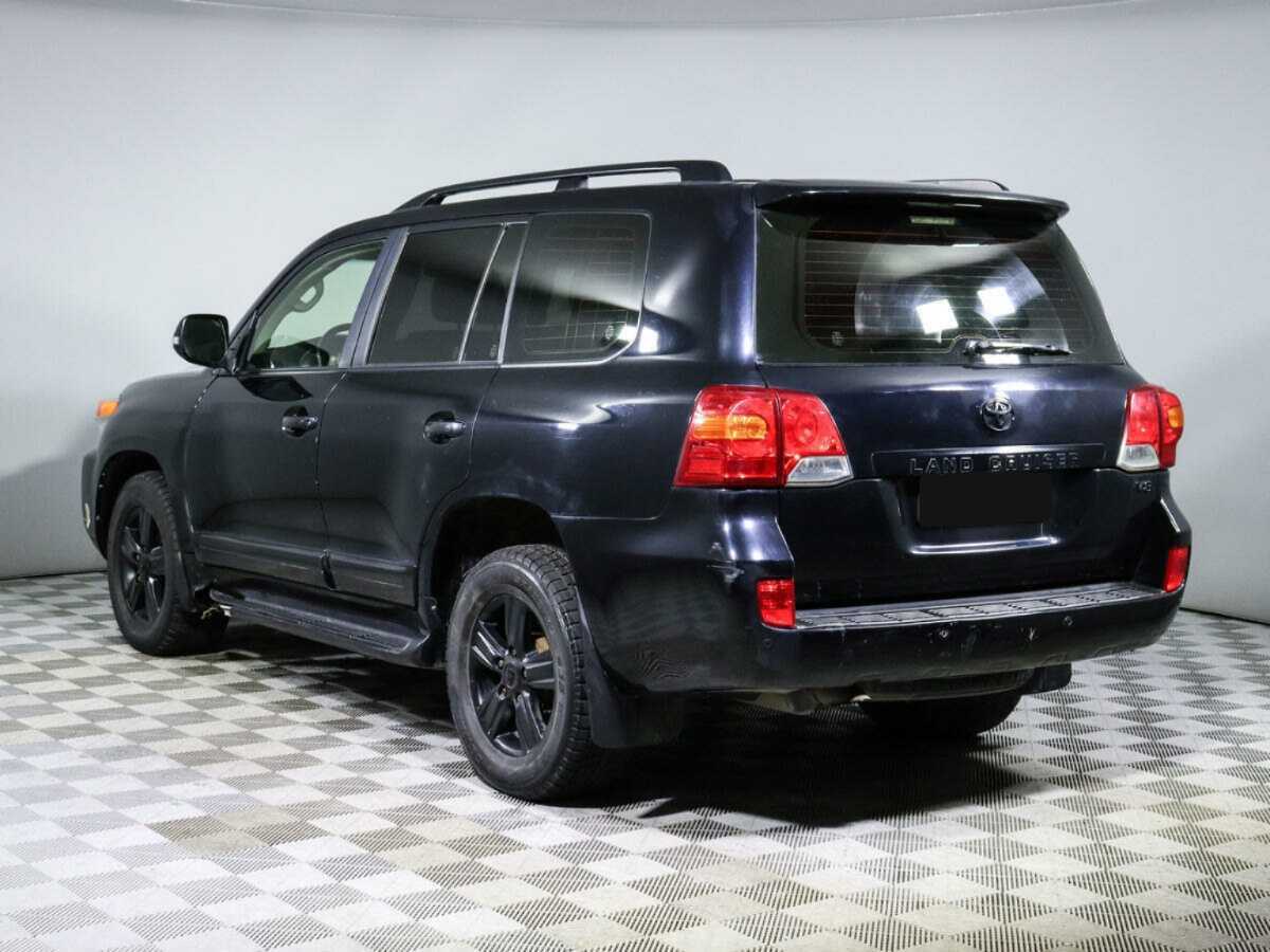Toyota Land Cruiser с пробегом — 2012 год. Фото: #6