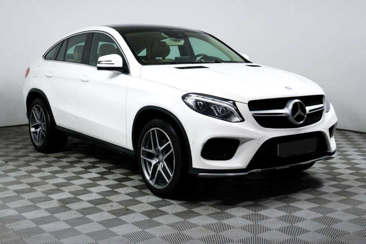 Mercedes-Benz GLE Coupe с пробегом — 2015 год. Фото: #2
