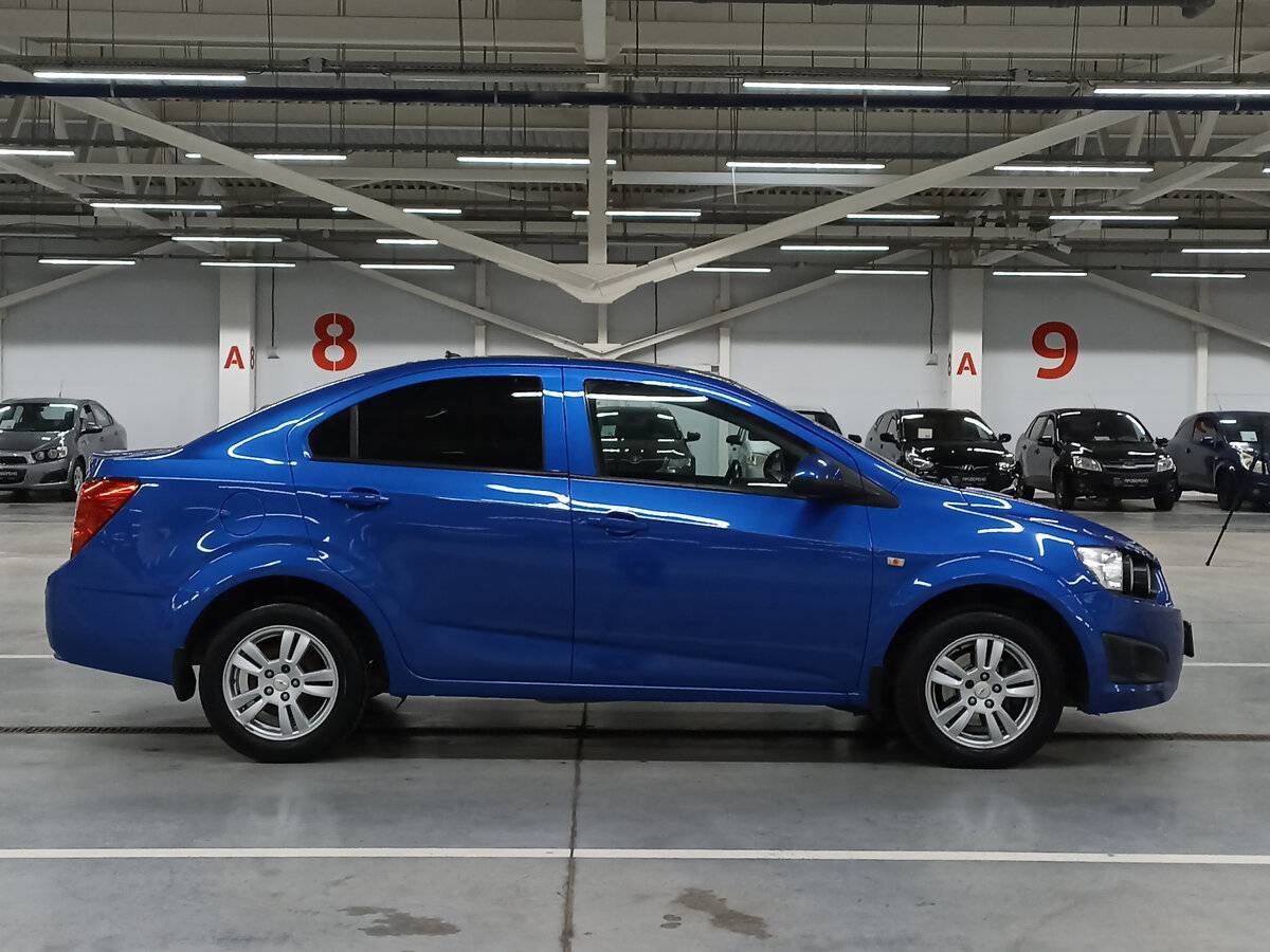Chevrolet Aveo с пробегом — 2012 год. Фото: #3