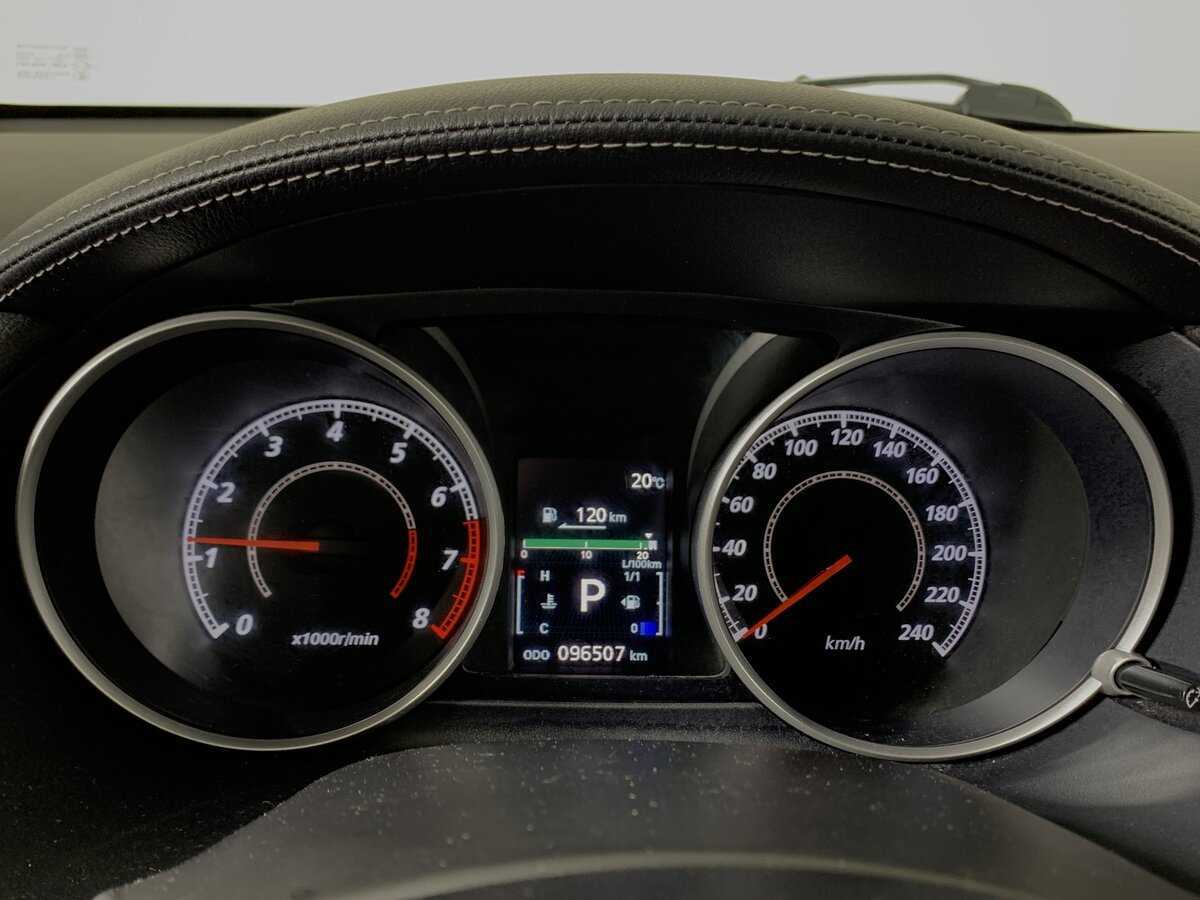Mitsubishi Outlander с пробегом — 2012 год. Фото: #14
