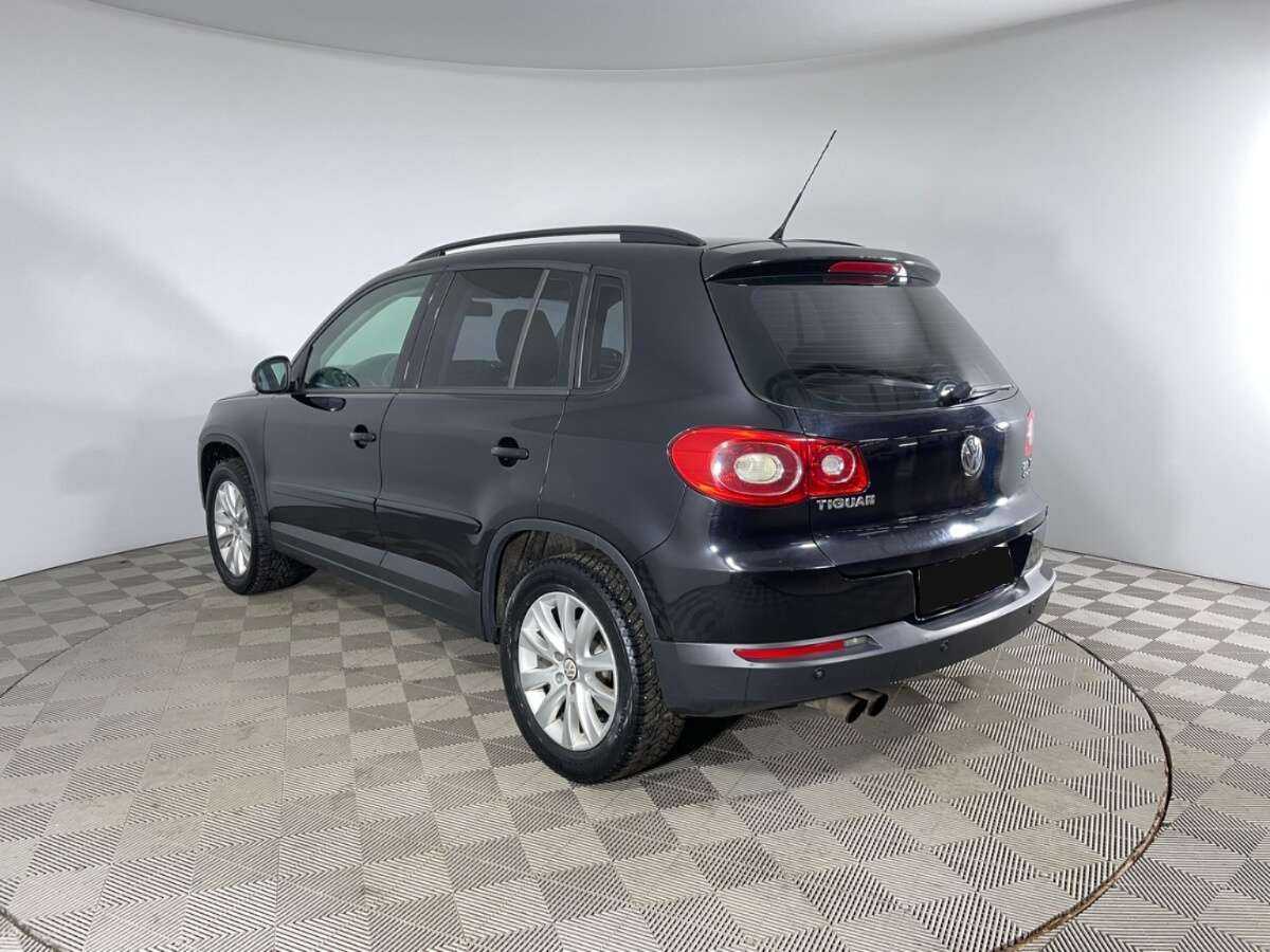 Volkswagen Tiguan с пробегом — 2010 год. Фото: #5