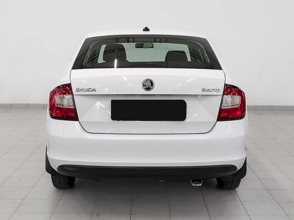 Skoda Rapid с пробегом — 2017 год. Фото: #5