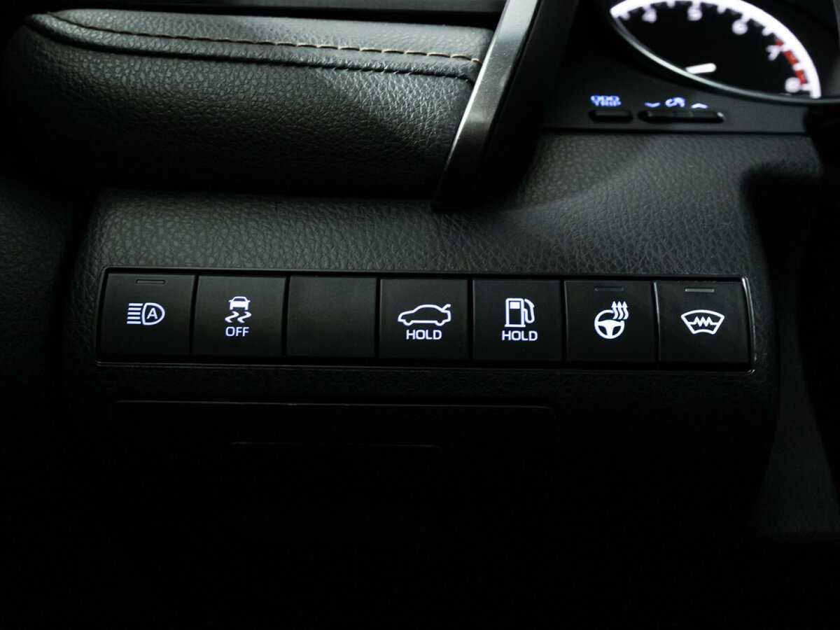 Toyota Camry с пробегом — 2020 год. Фото: #19