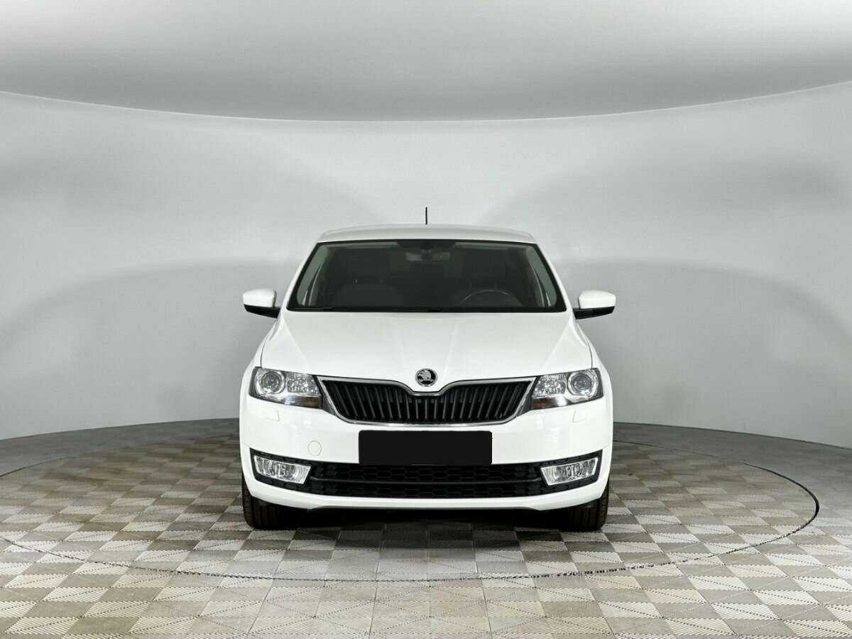 Skoda Rapid с пробегом — 2016 год. Фото: #2