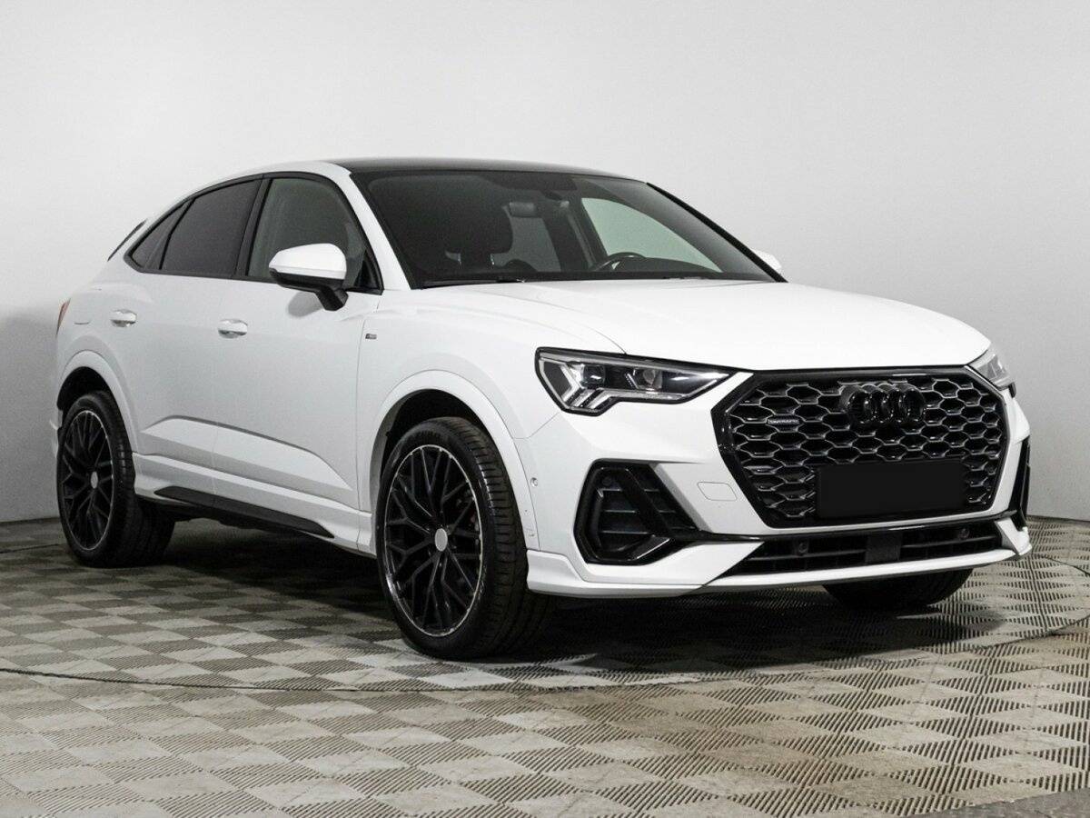 Audi Q3 Sportback с пробегом — 2020 год. Фото: #2