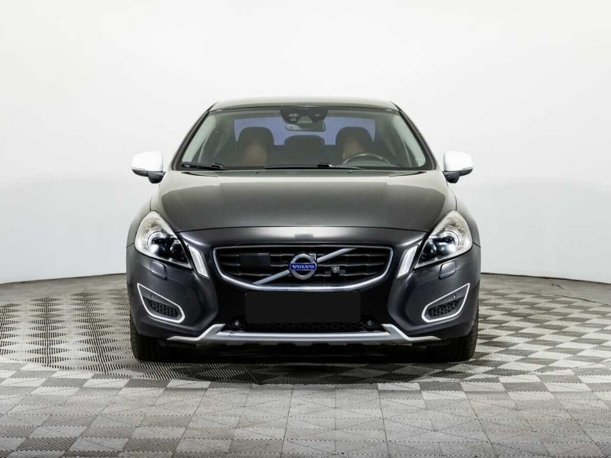 Volvo S60 с пробегом — 2010 год. Фото: #1