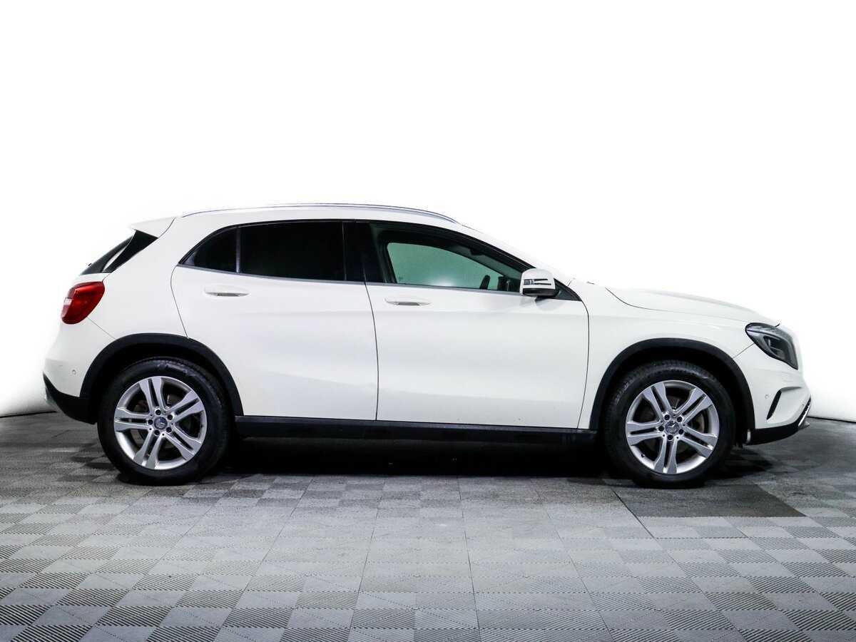 Mercedes-Benz GLA с пробегом — 2015 год. Фото: #3