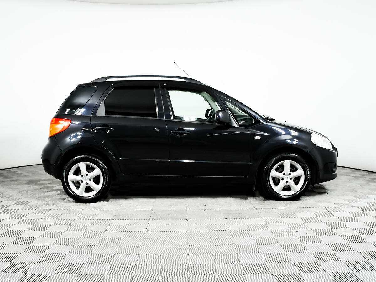Suzuki SX4 с пробегом — 2008 год. Фото: #3
