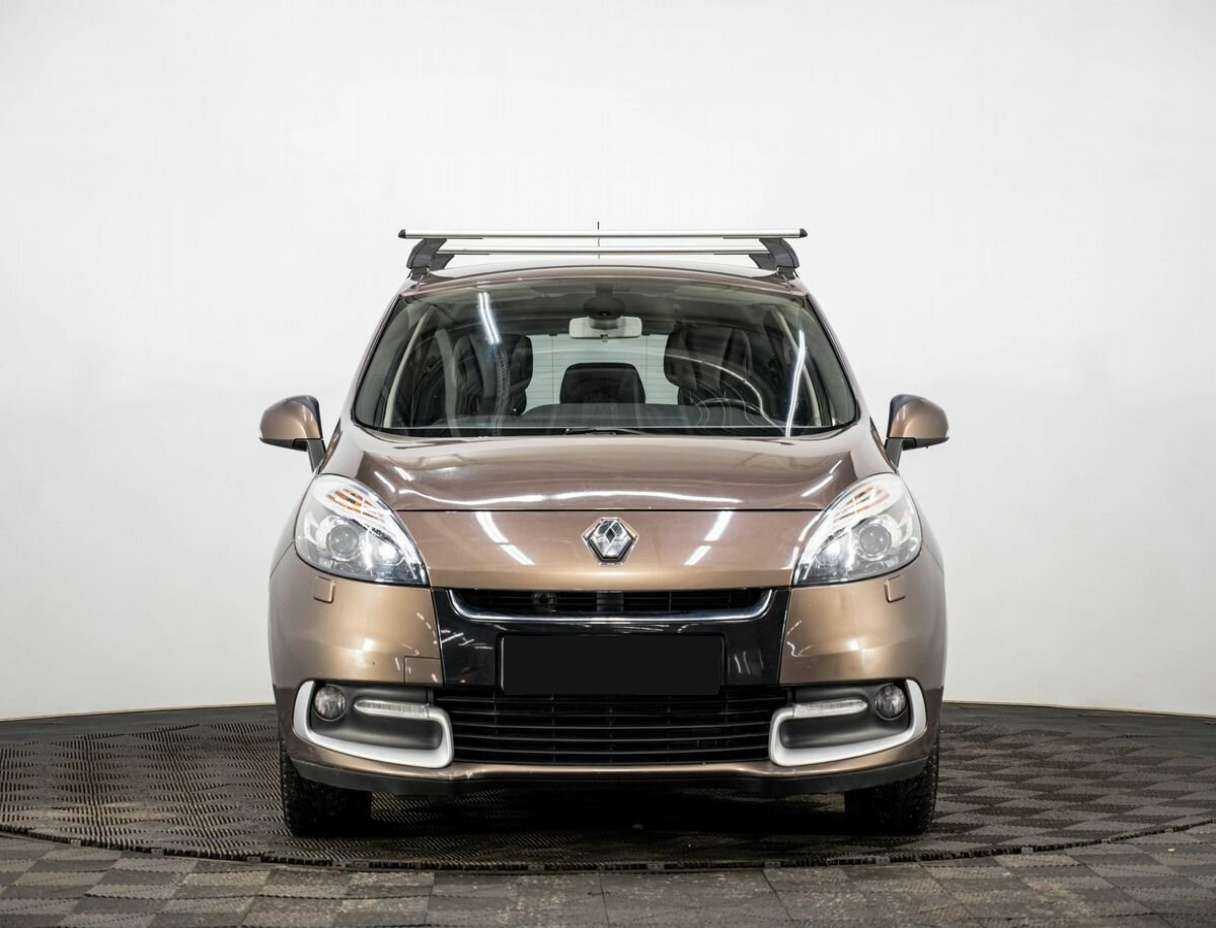 Renault Scenic с пробегом — 2013 год. Фото: #1