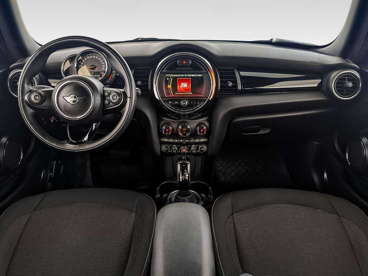 Mini Hatch с пробегом — 2019 год. Фото: #9