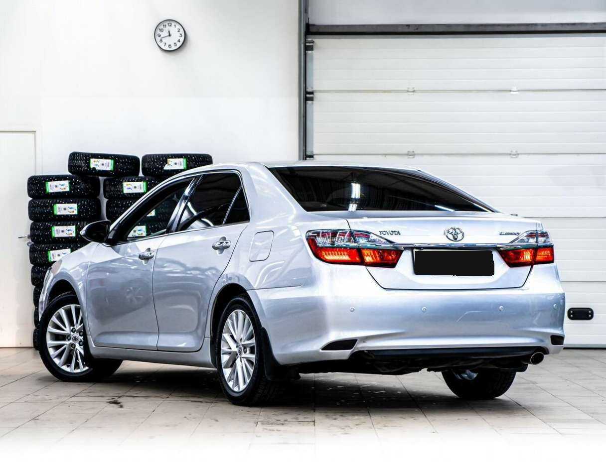 Toyota Camry с пробегом — 2015 год. Фото: #3