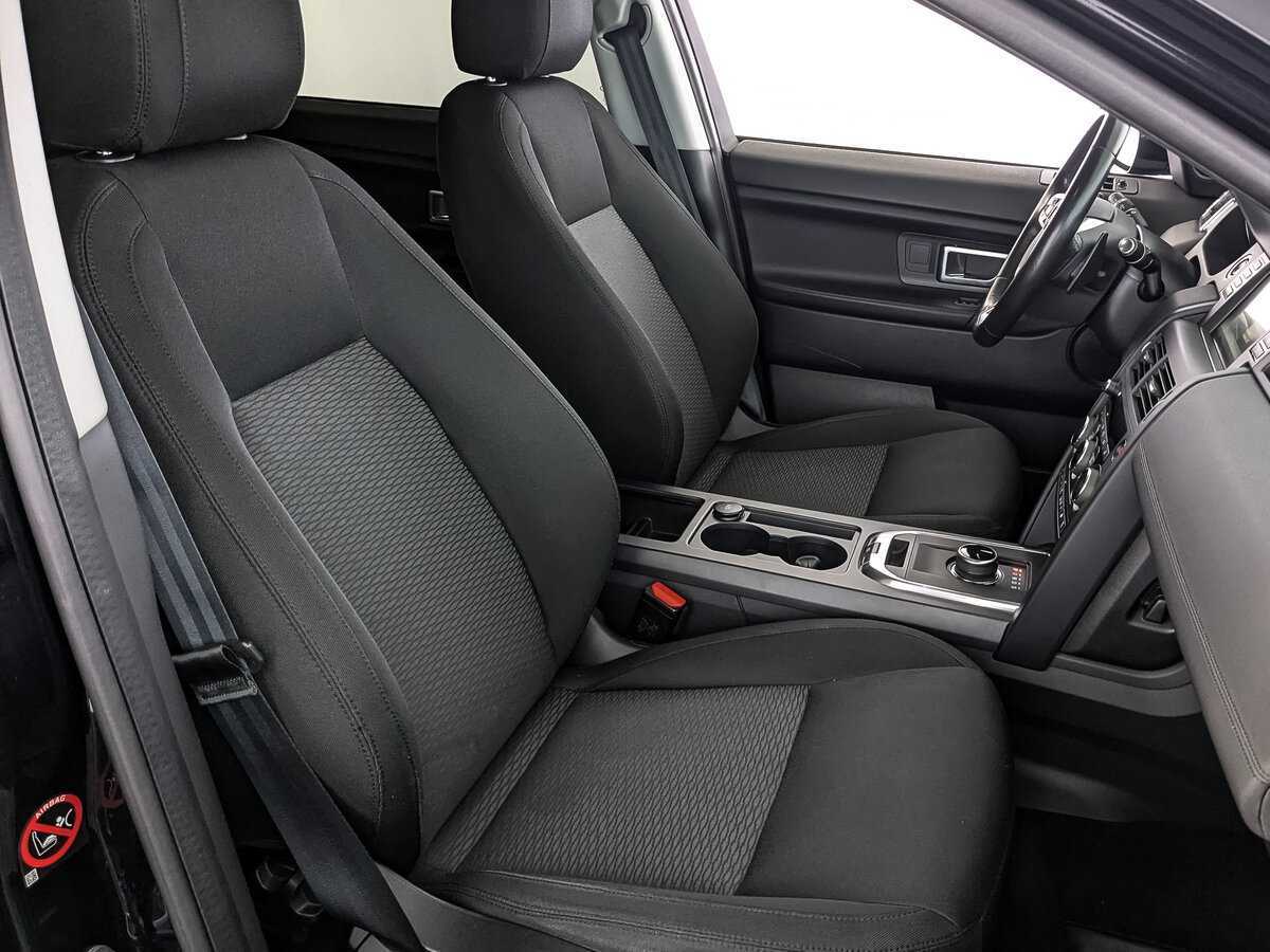 Land Rover Discovery Sport с пробегом — 2019 год. Фото: #22