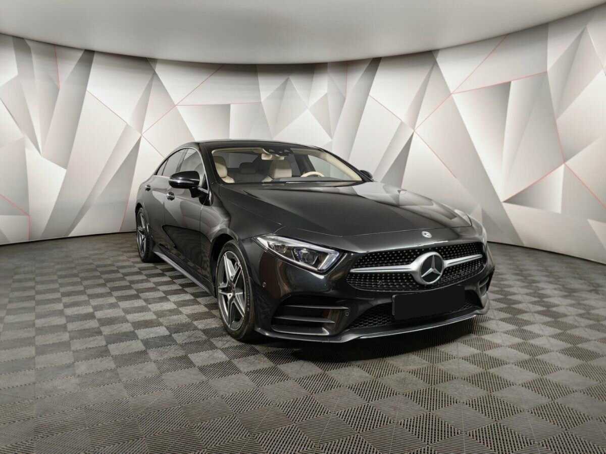 Mercedes-Benz CLS с пробегом — 2018 год. Фото: #2