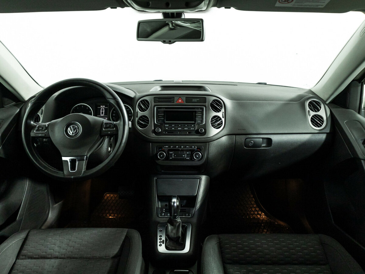 Volkswagen Tiguan с пробегом — 2011 год. Фото: #12