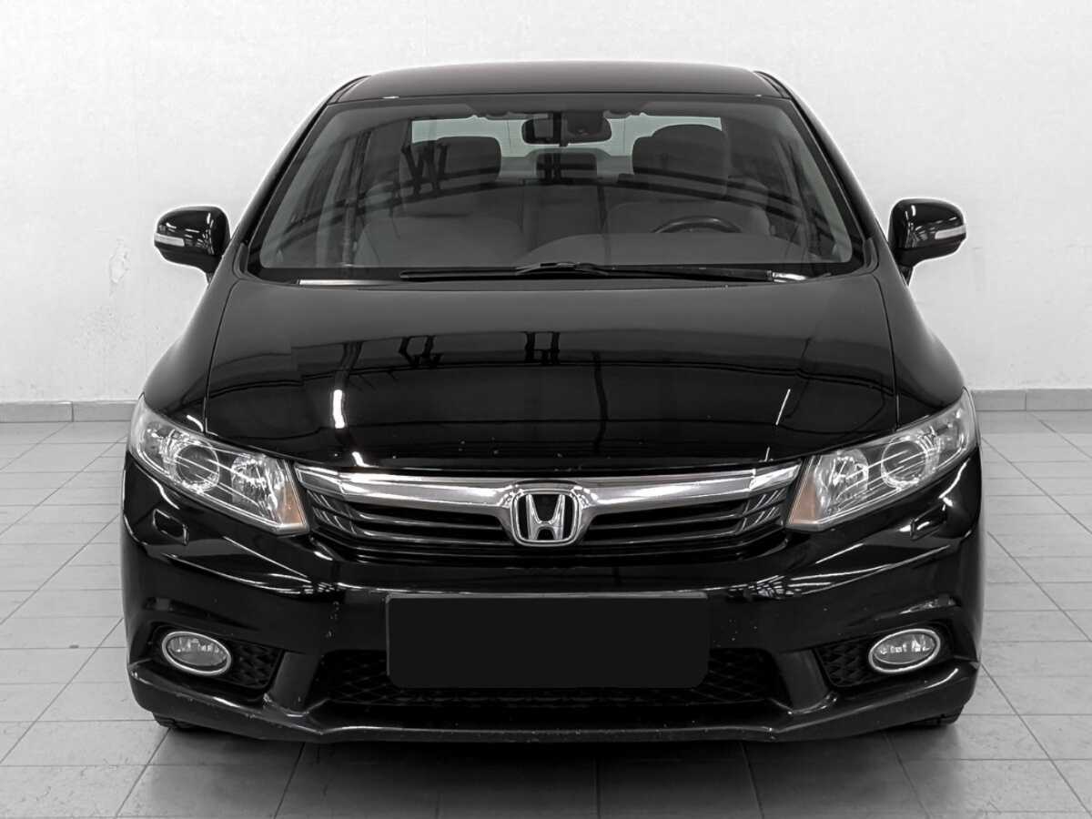 Honda Civic с пробегом — 2012 год. Фото: #1