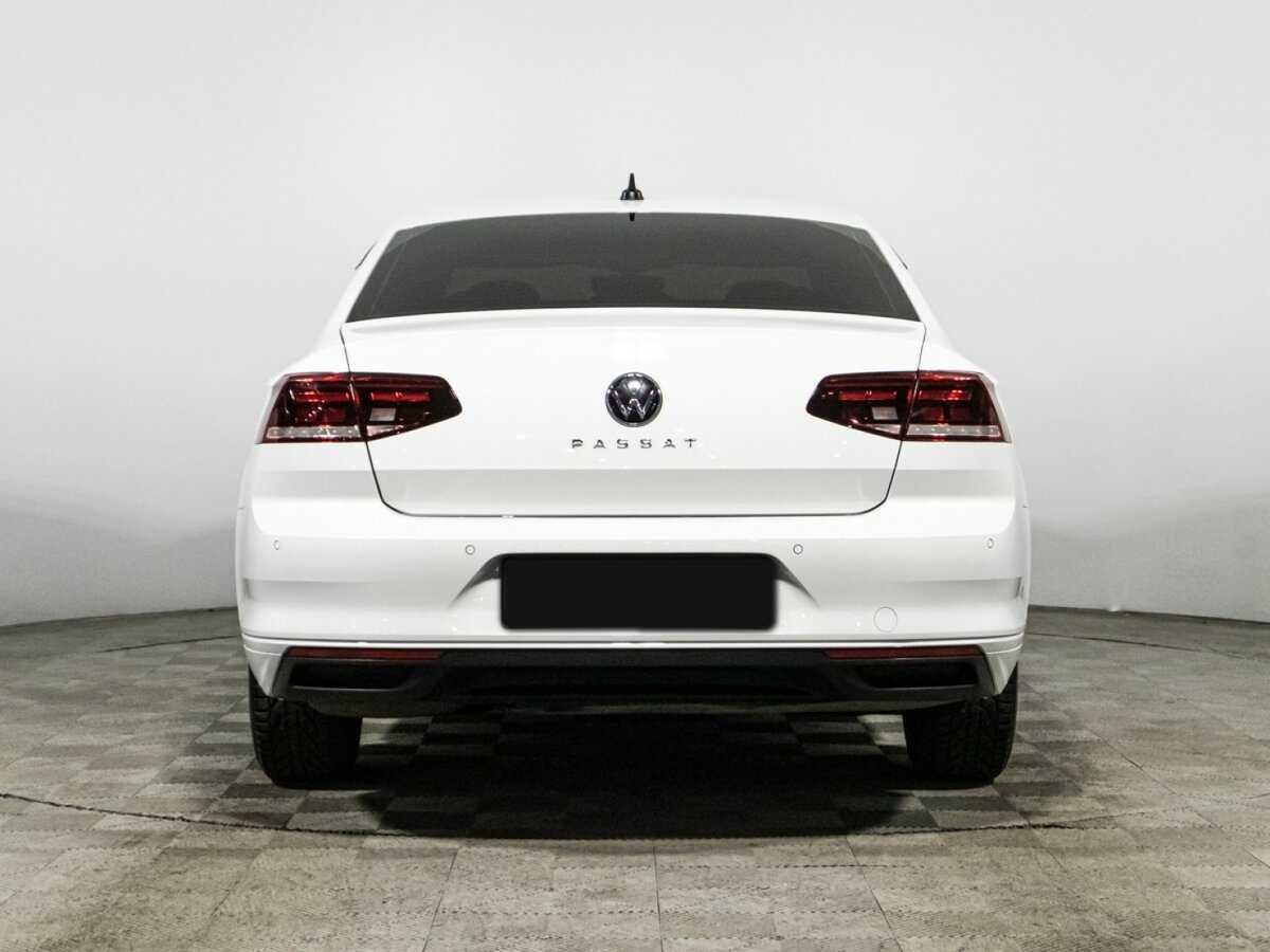 Volkswagen Passat с пробегом — 2021 год. Фото: #5