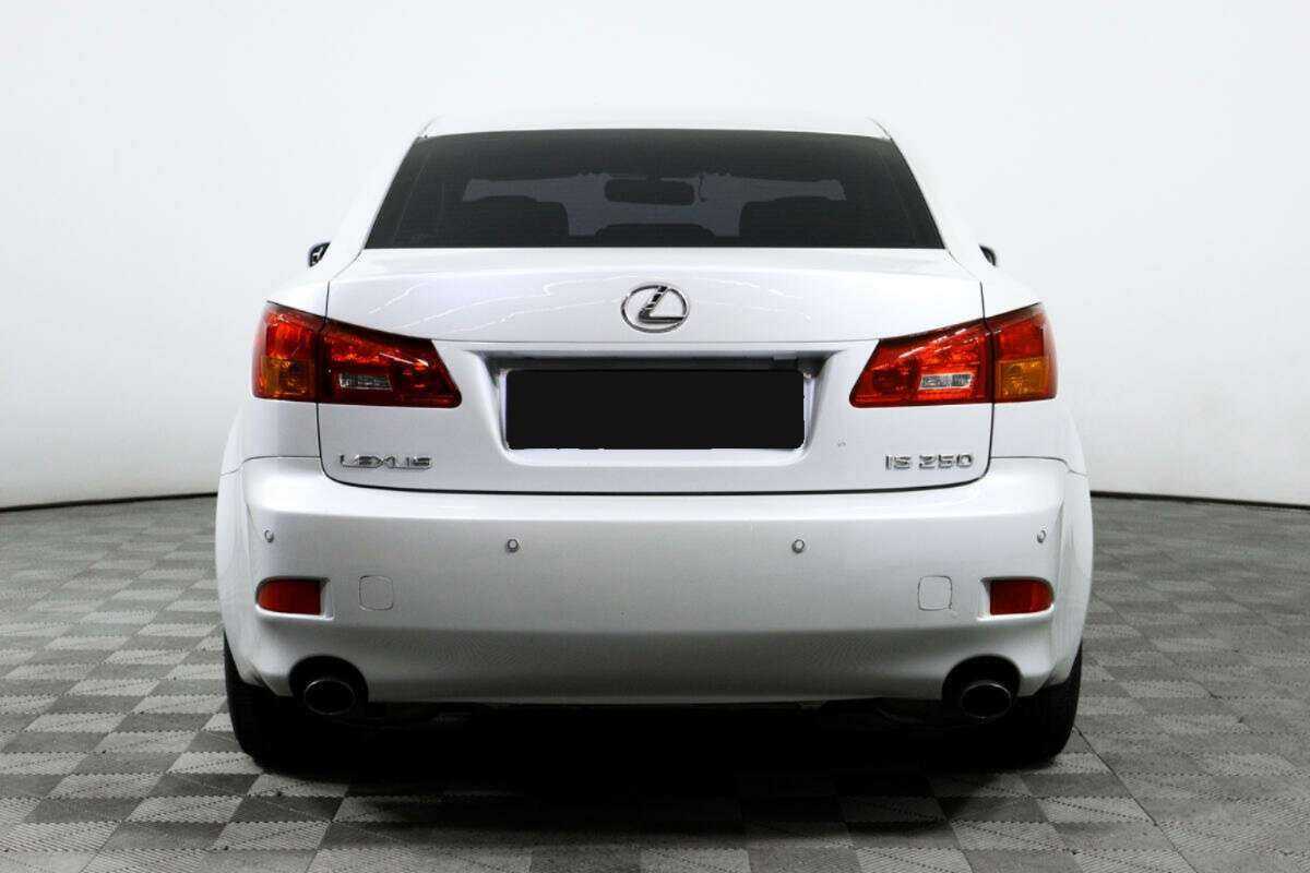 Lexus IS с пробегом — 2008 год. Фото: #5