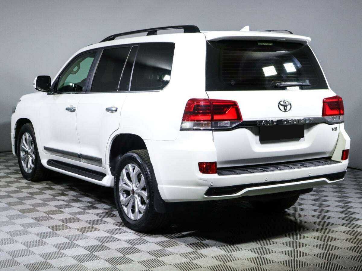 Toyota Land Cruiser с пробегом — 2016 год. Фото: #6