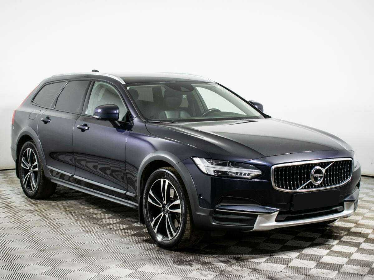 Volvo V90 Cross Country с пробегом — 2018 год. Фото: #2