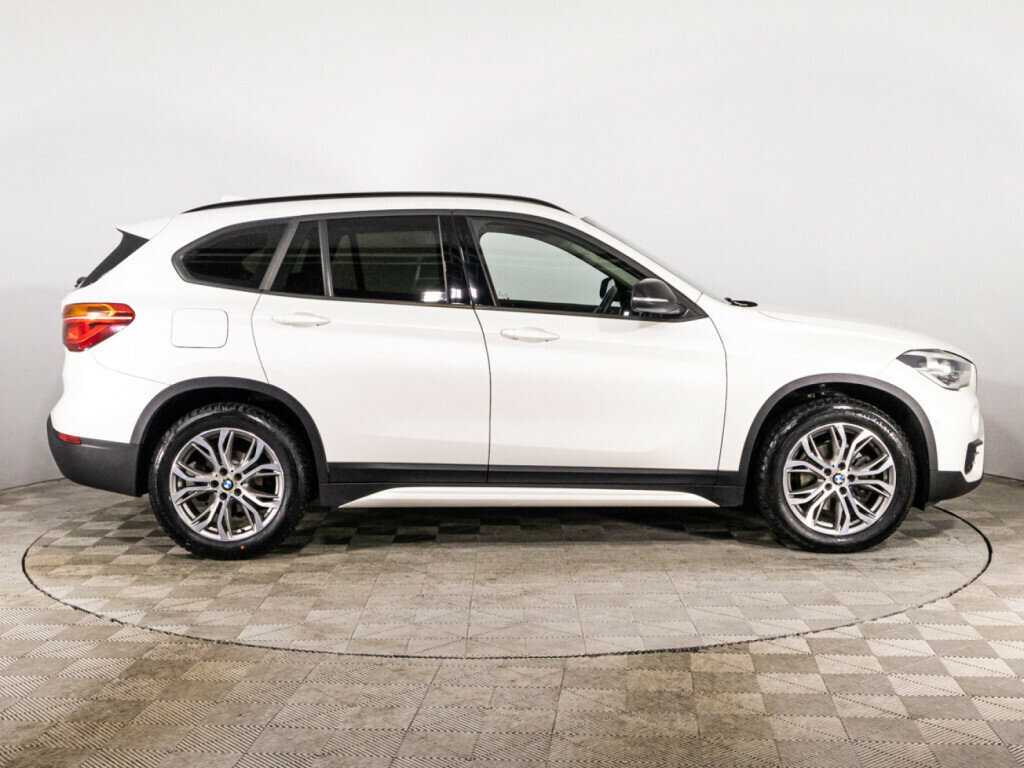 BMW X1 с пробегом — 2018 год. Фото: #3
