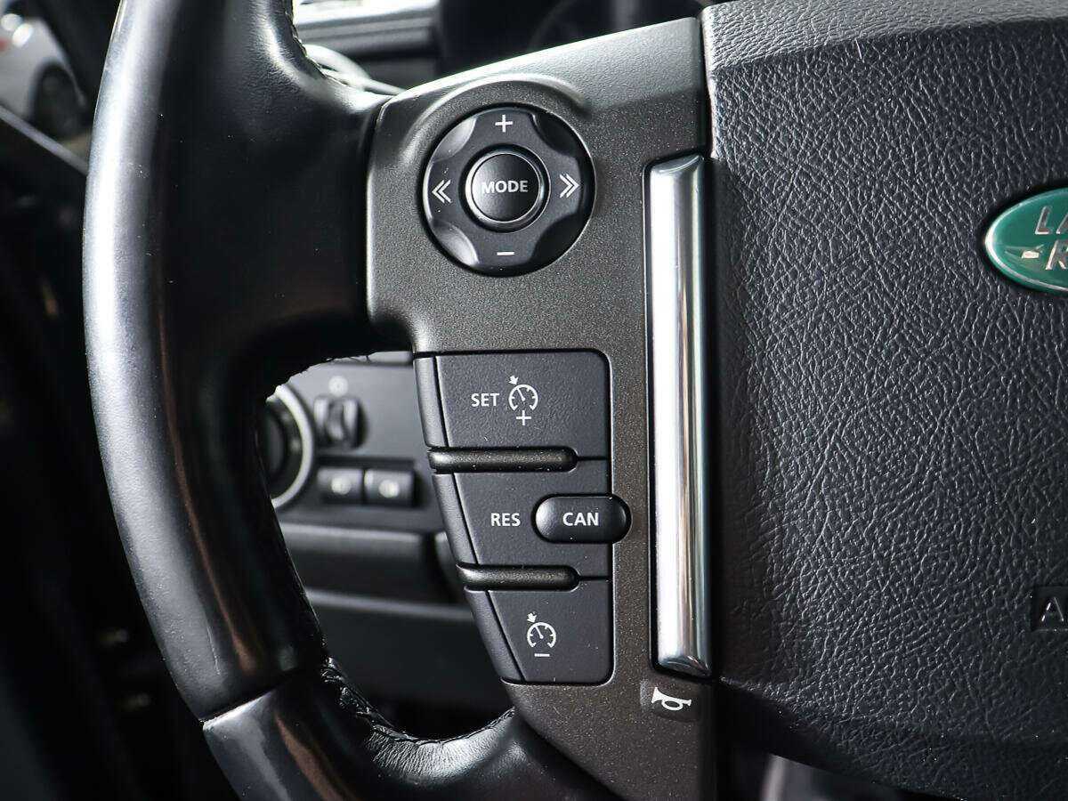 Land Rover Discovery с пробегом — 2012 год. Фото: #19