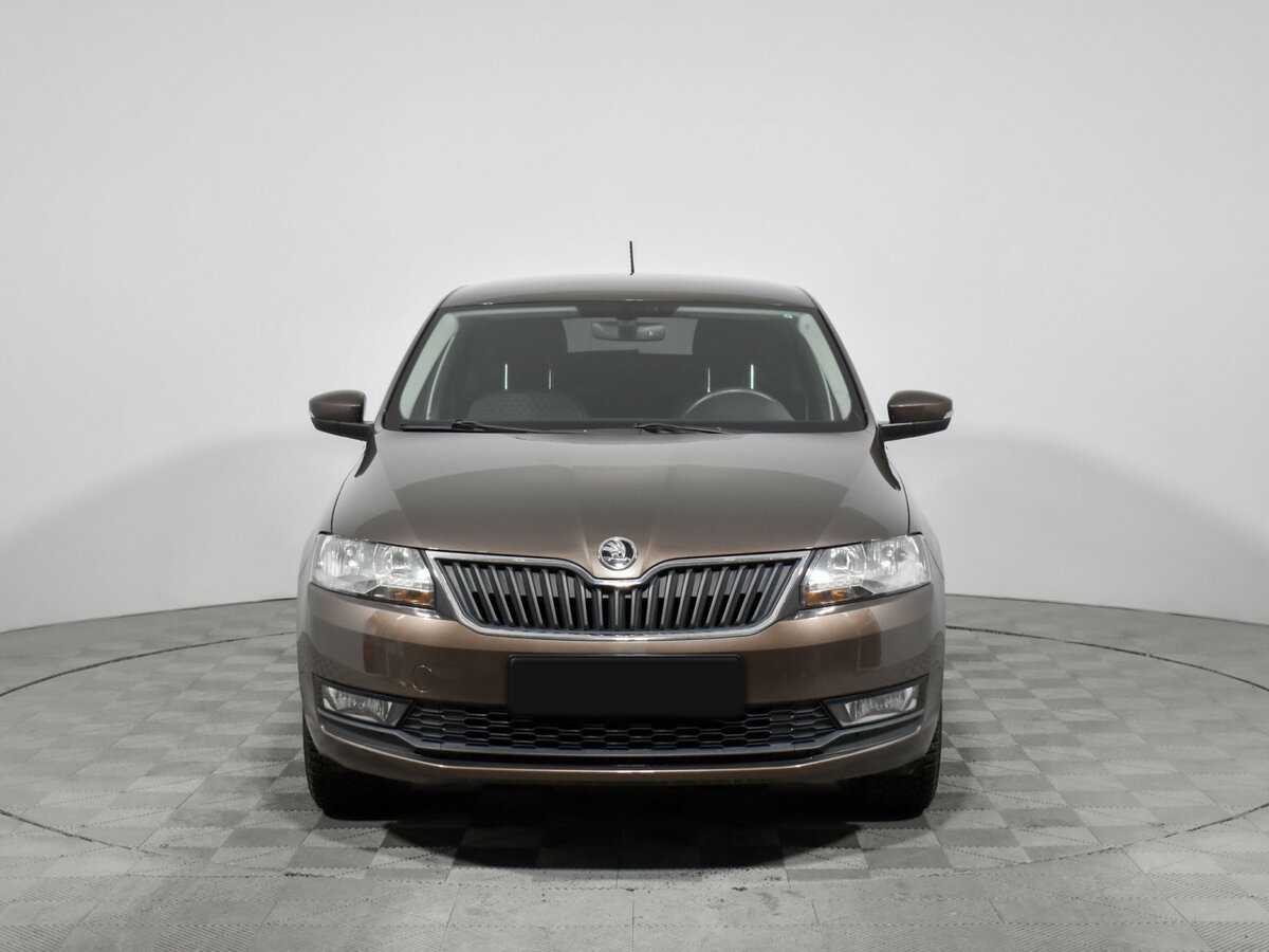 Skoda Rapid с пробегом — 2018 год. Фото: #1