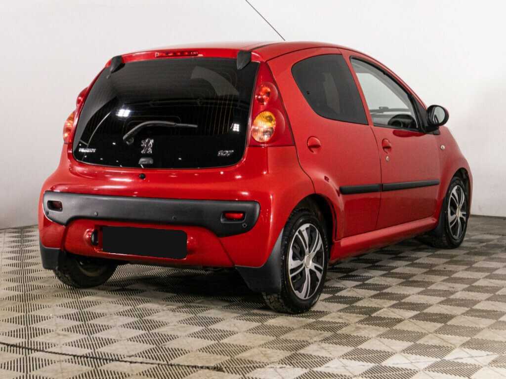 Peugeot 107 с пробегом — 2010 год. Фото: #4
