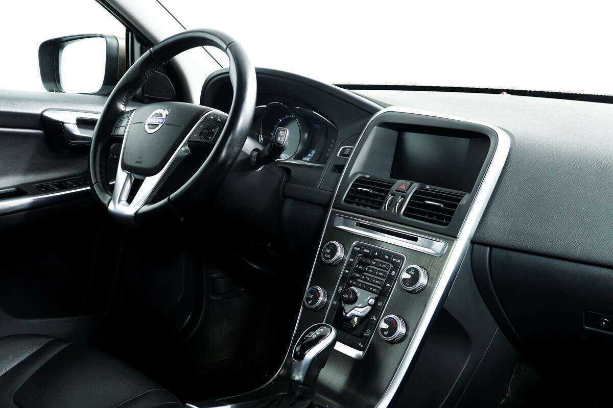 Volvo XC60 с пробегом — 2014 год. Фото: #8