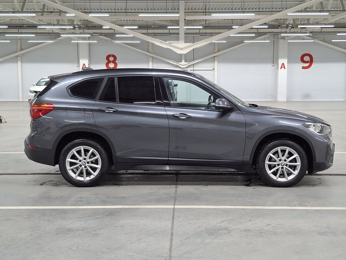 BMW X1 с пробегом — 2019 год. Фото: #3