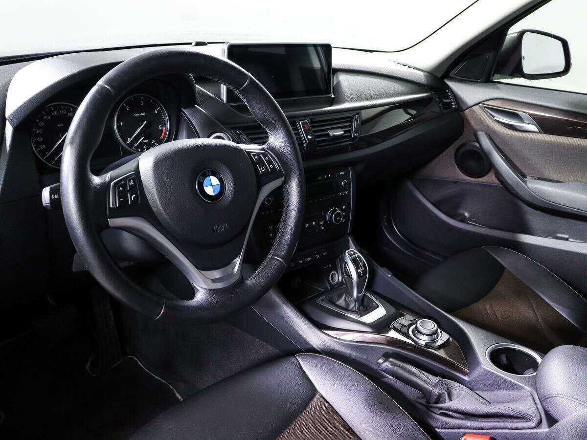 BMW X1 с пробегом — 2013 год. Фото: #13
