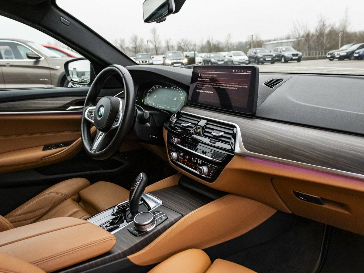 BMW 5 серии с пробегом — 2021 год. Фото: #8