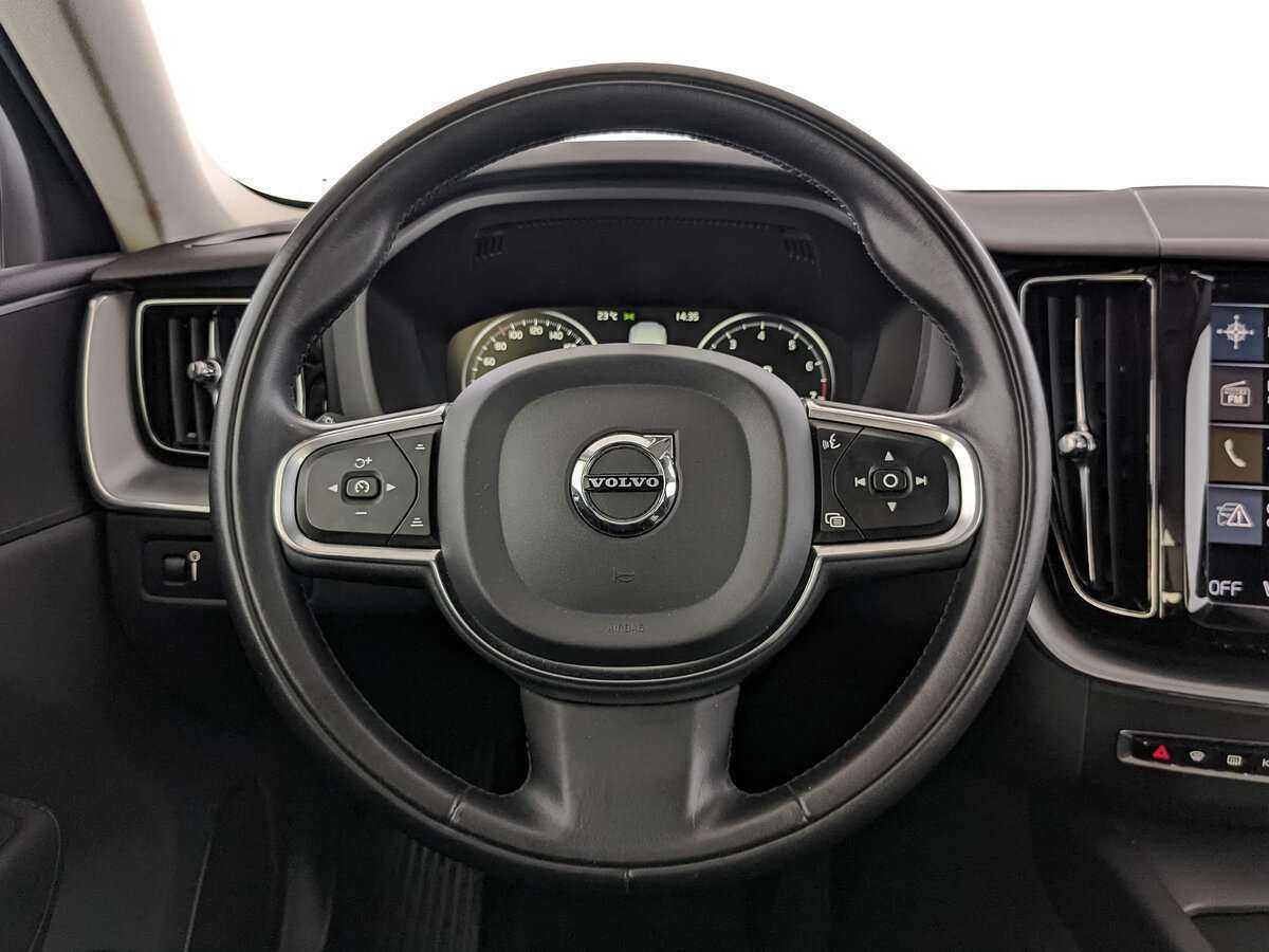 Volvo XC60 с пробегом — 2021 год. Фото: #17