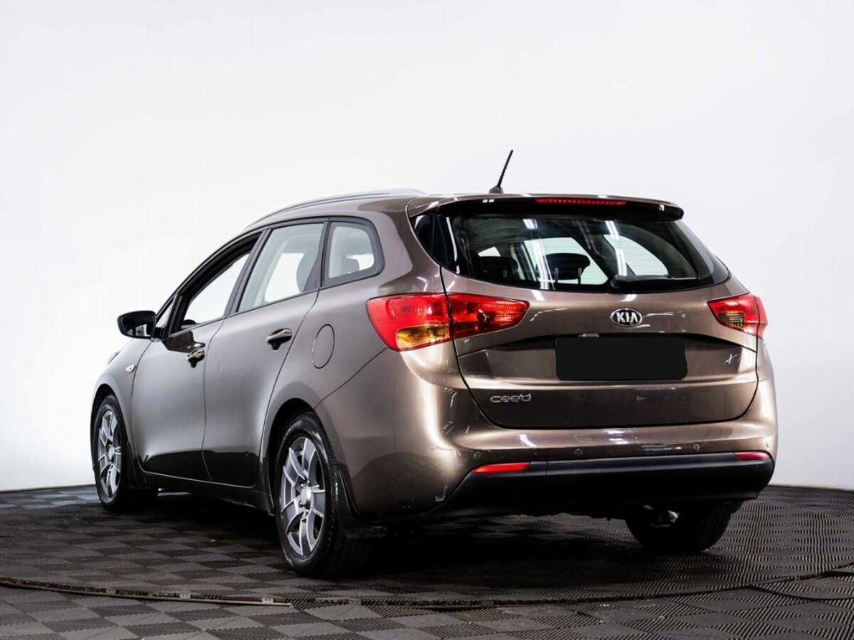 Kia Ceed с пробегом — 2013 год. Фото: #3