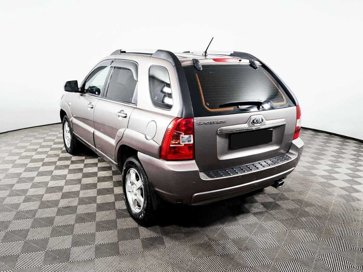 Kia Sportage с пробегом — 2008 год. Фото: #5